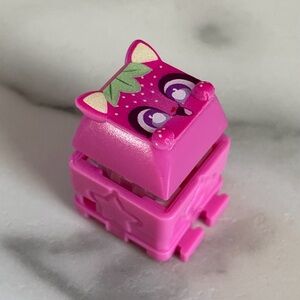 CLICKEEZ - StrawberryTreats - @STRAW_BERRY